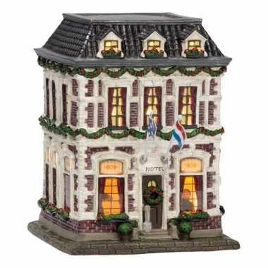 Kersthuisje hotel uit harlingen